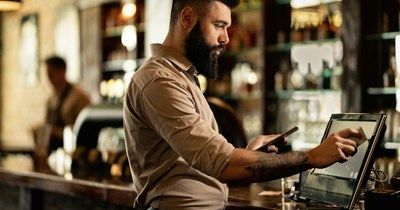 Man catches coworker scamming a small restaurant, reports him to protect the business: ‘I couldn’t let it slide’