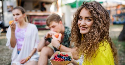 23-year-old girlfriend brings family dinner to a halt after questioning her BF's Mom's recipe: 'I was just confused'