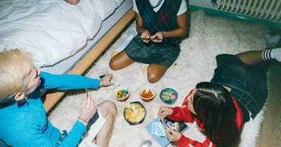 15 College kids who couldn't help but laugh at their meal options