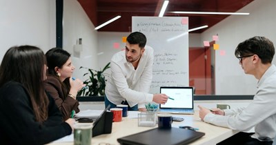 Manager fires top performer over contract dispute to intimidate the rest of the team: 'Keep in line, produce, and don't cause trouble'