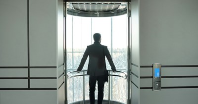 Employer denies $27 parking reimbursement, employee makes them pay henceforth with 1st class train rides, costing 3 times more 'as per travel expense policy' 