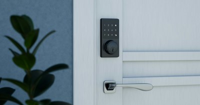 Landlord replaces all physical keys with a 'smart app,' charges tenants a monthly $15 tech fee to cover the cost: 'It is literally a subscription service just to enter my own home'