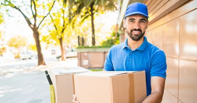 Movers berates customer for taking more than 20 minutes to tip for their services: 'Demanding a tip is a great way to ensure you don't get one.'