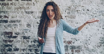 'It's too harsh': 20-year-old niece told she must sign Stepdad's contract if she wants to keep living at home 