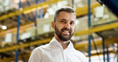 Employee of 12-years is considered the ‘most essential,' but is written up when he comes in to help on his day off, so he quits on the spot: ‘The manager immediately started backpedaling, saying it was all a misunderstanding.’ 