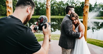 Amateur photographer agrees to help with his sister’s wedding, but backs out after a surprising $500 request leaves him rethinking everything: ‘I’m not working 12 hours and paying for it’