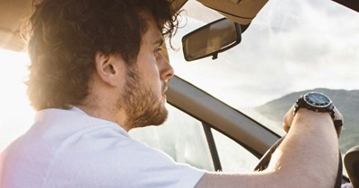 Couple feels uneasy about the house they are about to close on, but don't know why, so husband drives by it one night and makes a discovery: ‘That 10 minute drive basically made the decision for me.’