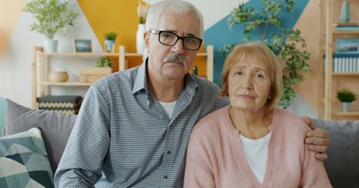 20-year-old daughter refuses to keep paying for parents' internet bill despite them claiming they can't afford it without her: ‘We are in bankruptcy’