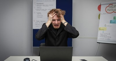 New hire accidentally hits "Reply All" to entire company while shading senior management for "unnecessary" and "complicated" procedures