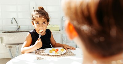 Update: Man tells neighbor, Sandy, and her 9 and 11-year-old kids, to stop begging for meals after he spends $235 on DoorDash in 2 weeks