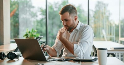 Former employee keeps getting asked to fix problems after leaving company, discovers why his old managers still can’t function without him: 'She doesn’t understand anything at all'