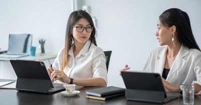 Lazy employee demands coworker cancel customer policy, faces clapback in response: 'I've had enough'