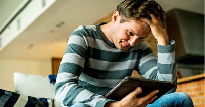 Company cancels a 25-year-old’s signed contract extension, leaves him unemployed with a new lease to pay, pushing him to sue for everything he can