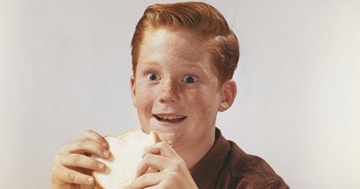 Aunt scolds 13-year-old nephew for eating a turkey sandwich meant for her son's high school graduation party 2 hours before the party started