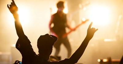 Fan refuses to give up his sold-out concert ticket for his friend’s girlfriend, who only wants to go after tickets are impossible to get: ‘I bought tickets to see our favorite band,  I paid and have been looking forward to it for months’