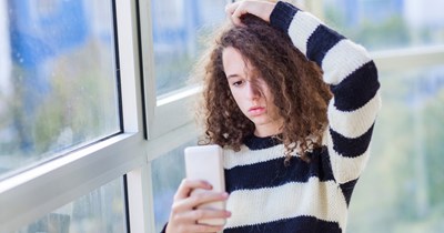 19-Year-Old Refuses to Share Her Location With Helicopter Parents, So They Threaten to Charge Her $100/Month in Retaliation