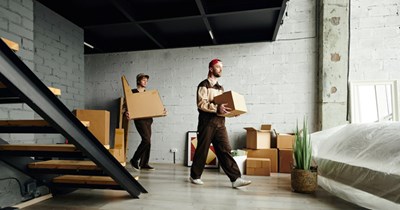 Man leaves stuff in friend's garage for 18 months, demands $800 compensation when they get rid of it after warning: 'He said he was figuring things out'