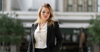 Boss Denies Agreeing to Employee's Raise Request, Employee Finds Receipts with HR