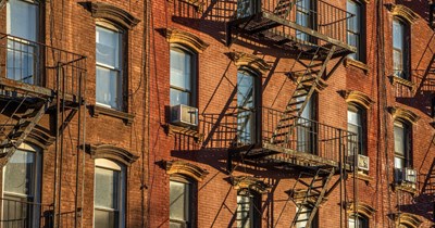 NYC Landlord Raises Tenant's Rent from $2845 to $4100, Despite the One-Bedroom Apartment Having Bird Mites in the Shower