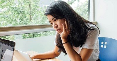 Employee expresses guilt for looking for another job while on the clock, gets told to stop worrying and focus on the job search: ‘Nobody cares’