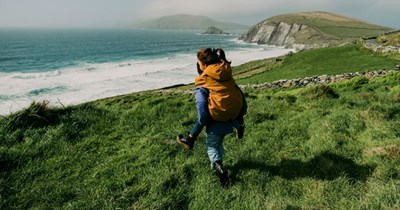 Mom Demands That Ex Pay Half of Daughter's Irish Dance Trip That She Will Attend, He Refuses Because He Doesn't Want to Pay For Her Vacation