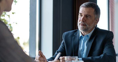 Employee quits after making his manager $1.8 million in commissions and only gets a $30 cinema gift card in return, new employer has his back: 'My new company isn't run by garbage people.'
