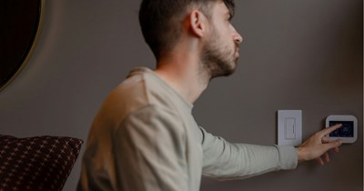 Tenant discovers their central AC is a lie years after fiddling with the thermostat: 'Never once questioned it. Just vibed in ignorance'