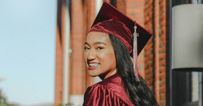 Mom Threatens to Stop Being Friends With 18-Year-Old Daughter if She Wears a Dress She Doesn't Like to Her High School Graduation