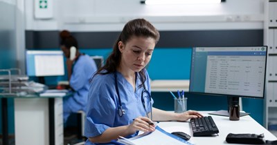 Hospital worker spends months reporting lazy coworkers who disappear for hours, only to be penalized after one gets fired: 'Be more of a team player'