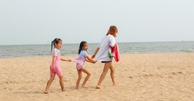 Son tries to organize family vacation, parents take over and disinvite daughter-in-law's family: 'My wife had been trying to include everyone'