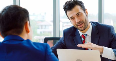 Job Interviewer Demands Interviewee Quit His Side Hustle in an Unrelated Field if He Wants to Work For Them
