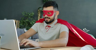 Interviewer demands candidate arrive for the job interview in a costume, forcing candidate to pass on the opportunity: ‘Why… just why?’