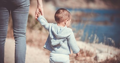 Friend gets mad because she is being used as a babysitter just so the dad can watch the World Cup at a bar away from his kids: ‘I told her I wasn't a replacement dad’. 