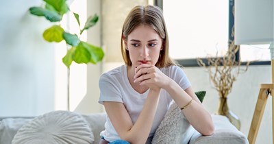 Daughter cuts off her parents after they buy her an apartment with strings attached, then blocks her from renting it out: ‘The flat is in my name, I legally own it’