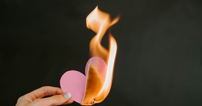 26-year-old woman wonders how to successfully terminate a friendship after she got too demanding: 'Expecting to be chosen over other friends / my boyfriend, always needing to plan our next meet up asap'