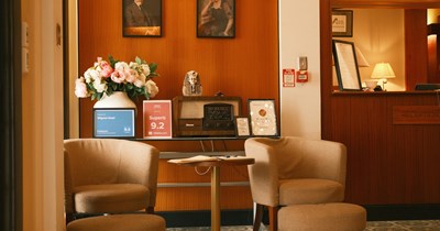 Hotel guest who isn't behaving properly says, "Do you know how I am?" and makes the front desk employee discover a scam that other employees were doing for months: 'Needless to say, both were fired a few days later.'