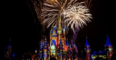 Disney-Obsessed Grandma Plans Disney World Trip With Grandkids Without Asking Their Parents, Despite Needing Help With Her Bill For The Last 6 Months