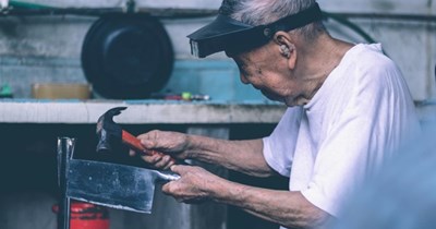 70-year-old employee is interviewed for a higher-paying position only for it to be given to an employee 40-years-younger: 'It’s not like I didn’t know the reason I wasn’t chosen'