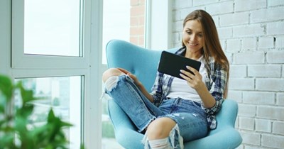 Woman demands sister-in-law to return a kindle her father lended to her more than a decade ago: 'He said she was tripping (not his words but, you know) and that IF I chose to "return" it, the conditions weren't specified'