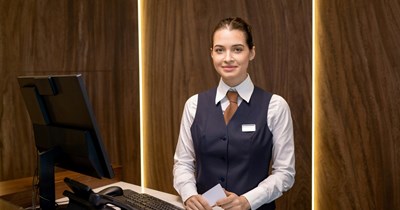 Hotel guest comes into the lobby at 4:30 am demanding a late check-out, exclaims he works for Facebook so he’s entitled to it, gets denied: ‘It’s been a night…’