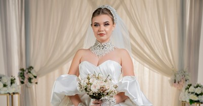 24-year-old bride stands firm on keeping estranged 39-year-old brother off the wedding guest list after uncle threatens family boycott: 'The day is not about brother or uncle'