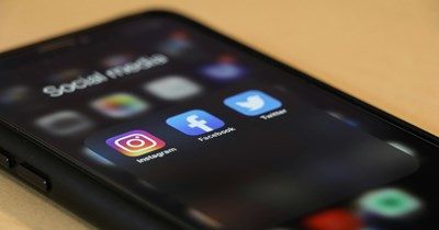 19-year-old employee is found using work equipment and a public social media account to bash her boss, company, and paycheck, now her boss needs to fire her: 'Hopefully, she’ll learn from her mistakes.'