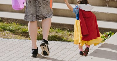 Husband forces fiancé to wear dress 10-year-old daughter picked out for her to her own birthday dinner: 'She refused to wear it'