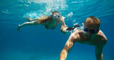 Employee goes swimming with coworker, gets offended when he uses her sunscreen: 'My bottle's contents had been reduced by half'
