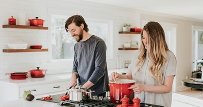 32-year-old boyfriend refuses to help 30-year-old girlfriend with any task but gets upset when she tries to hire somebody else to help her: ‘When we’ve talked about this, he tells me he wants me to be able to do most things on my own without help’