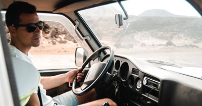 Truck owner forces 15-year-old cousin to walk home after she refuses to follow his no-eating-in-the-car rule, family turns against him: ‘She [is] just a kid’ 