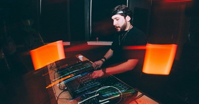 Roommate Lets Her Boyfriend DJ in Shared Apartment After Midnight, Even Though Her Roommate Had a 5:30 AM Shift The Next Day