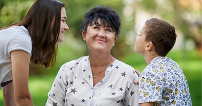 ‘His mother doesn't respect me, and he said that that wasn't how she meant it, and that she just views family differently’: Mother-in-law excludes son’s wife from family picture and sparks a debate