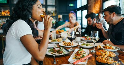Customer orders food, and when she doesn't like it, she decides to talk with her mouth full to the server and then spit it in a napkin for the server to pick it up: 'It’s like some people have never stepped foot in a restaurant before.'