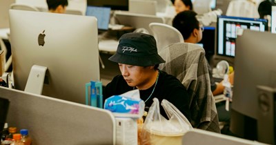 'A 31-minute lunch means you leave office at 7:00pm': Workplace demands 1 hour of unpaid work for every minute exceeding 30-minute lunch break